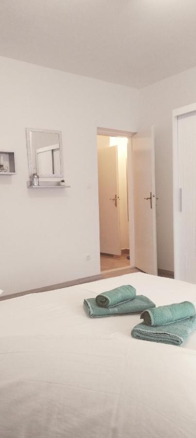Apartment Seaview Jelsa Racic Экстерьер фото