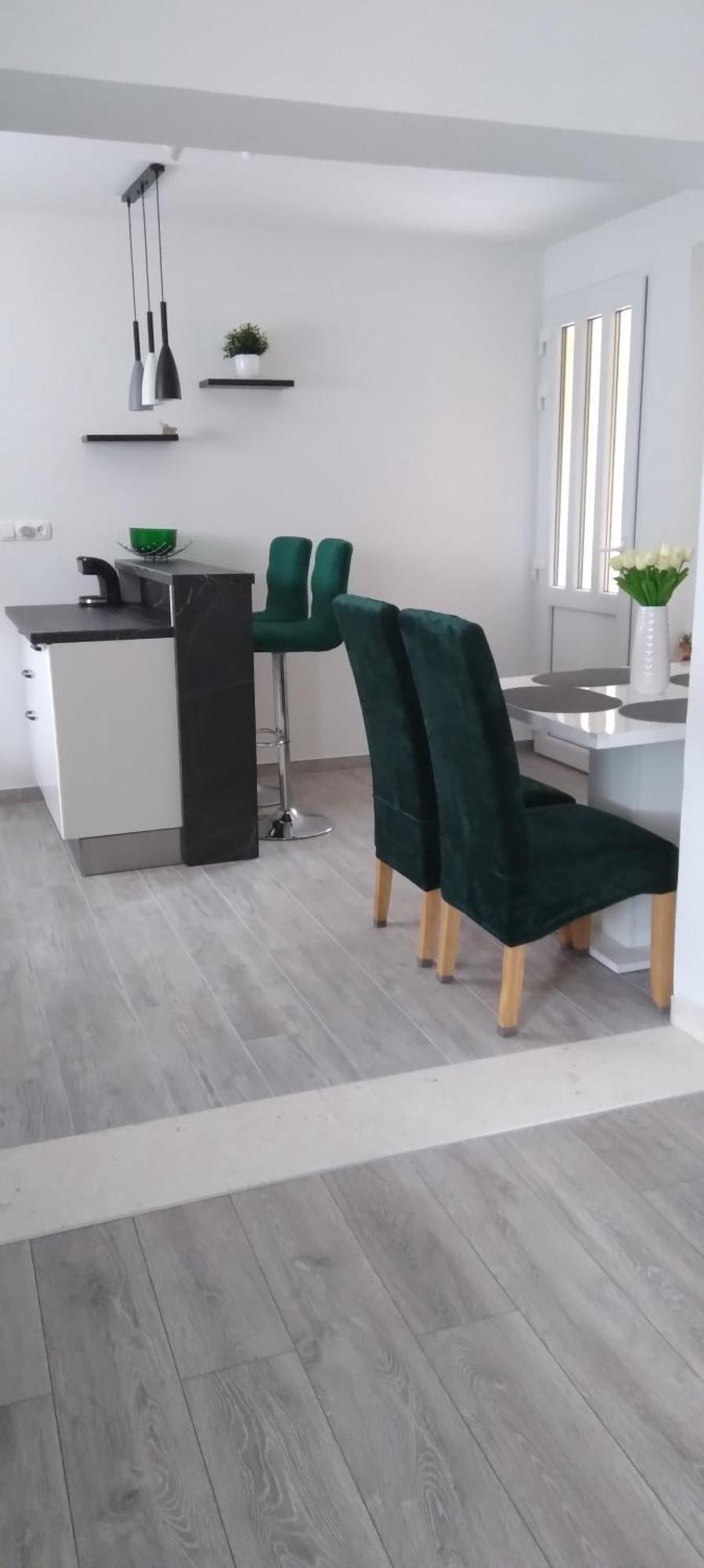 Apartment Seaview Jelsa Racic Экстерьер фото